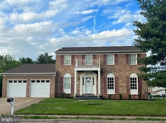 514 Cardinal Glen Cir, Sterling, VA 20164