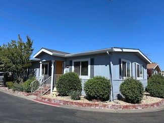 62 Hancock Dr, Roseville, CA 95678