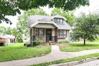 2155 Decorah St, Dubuque, IA 52001