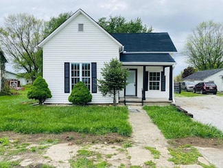 323 W Mound St, Sabina, OH 45169