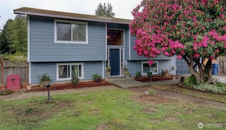 12698 Markwood Rd, Burlington, WA 98233