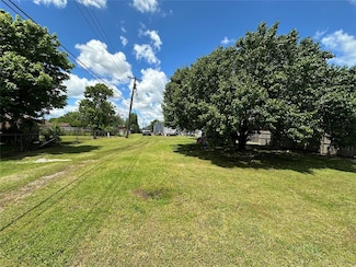 2418 Ellis Dr, Shawnee, OK 74804