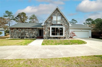 6812 Uppingham Rd, Fayetteville, NC 28306