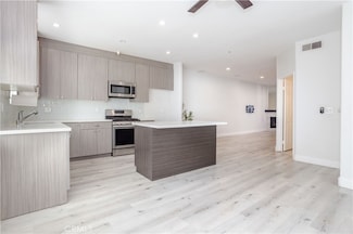 18347 Saticoy St Unit 28, Reseda, CA 91335