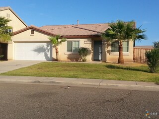1049 Via Barranca, Calexico, CA 92231