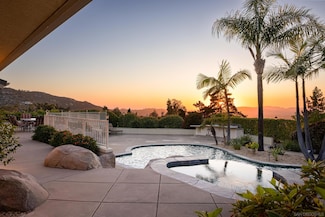 13671 Orchard Gate Rd, Poway, CA 92064