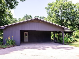 17600 Dodd St, Rodessa, LA 71069