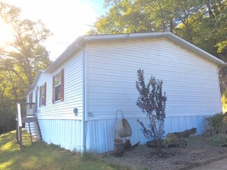 114 Dalewood Dr, Lavalette, WV 25535