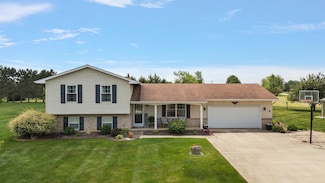 157 S 200 W, Valparaiso, IN 46385