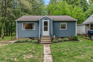 5527 Collingwood Ave, Kalamazoo, MI 49004