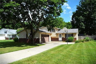 3887 Canterbury Dr, Brunswick, OH 44212