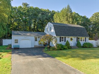 66 Forest Glen Dr, Westfield, MA 01085