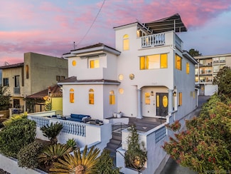 7227 Fay Ave, La Jolla, CA 92037