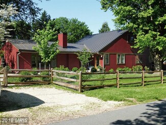 801 Stonewall Ave, Middleburg, VA 20117