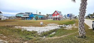 000 Jean Lafitte Dr, Freeport, TX 77541