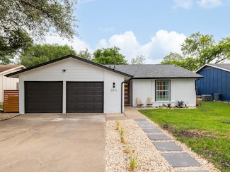 2812 Sissinghurst Dr, Austin, TX 78745