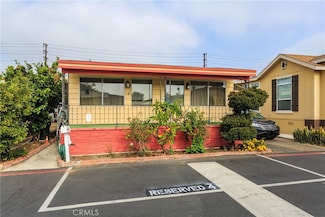 3050 W Ball Rd Unit 4, Anaheim, CA 92804