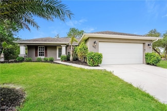2617 43rd St W, Lehigh Acres, FL 33971