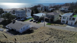 134 Prospect St, Grand Haven, MI 49417