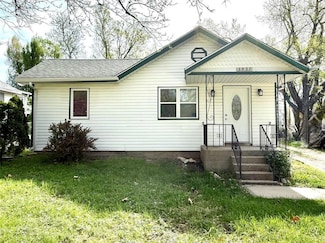 3937 E 32nd St, Des Moines, IA 50317
