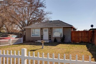 917 W Entiat Ave, Kennewick, WA 99336