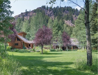 130 Black Bear Rd, Ketchum, ID 83340