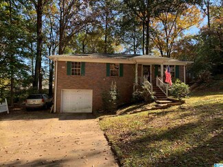 2417 Debbie Dr, Center Point, AL 35215
