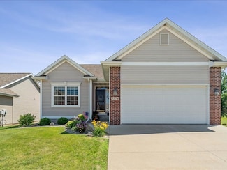 4176 Lakeview Dr SW Unit 4176, Cedar Rapids, IA 52404