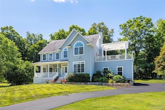 6 Old Town Rd, Beacon, NY 12508