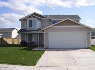 508 Horizon Ave, Moxee, WA 98936