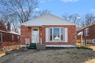 396 Kingston Dr, Saint Louis, MO 63125