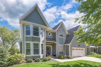 10911 Cottonwood St, Lenexa, KS 66215