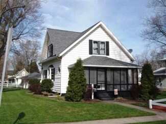 502 N Madison St, Nappanee, IN 46550