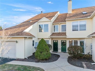 7327 Sauerkraut Ln, Macungie, PA 18062