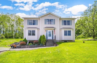 11 Catskill Ave, Monroe, NY 10950
