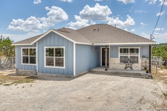 1126 Southline Dr, Springbran, TX 78070