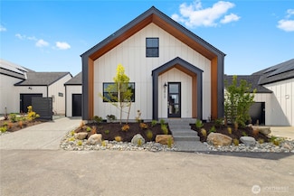 3917 Crosswinds Ct, Anacortes, WA 98221