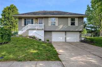 514 Willow St, Peculiar, MO 64078