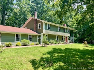185 Meadow Hills Dr, Guilford, CT 06437