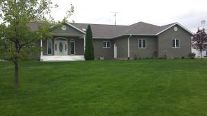 2405 Market St, Columbus City, IA 52737