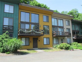 61 Valley View Rd, Somerset, PA 15501