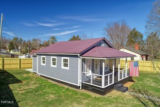 107 Hendricks St, Surgoinsville, TN 37873
