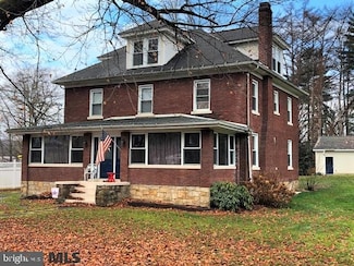 915 S 2nd St, Clearfield, PA 16830
