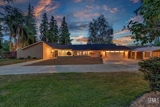 30960 Tower Rd, Visalia, CA 93292