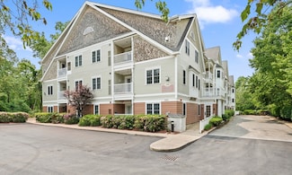 190 Chickering Rd Unit 201D, North Andover, MA 01845