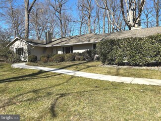 5 Chapel Ct, Lutherville Timonium, MD 21093