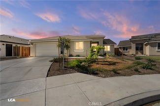 7310 Millers Point Ln, Bakersfield, CA 93307