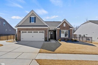 268 Double Crest Dr, Taylors, SC 29687