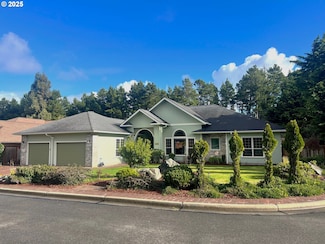 2265 Hayes St, North Bend, OR 97459