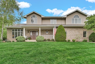 320 Fairfield Dr, Crown Point, IN 46307